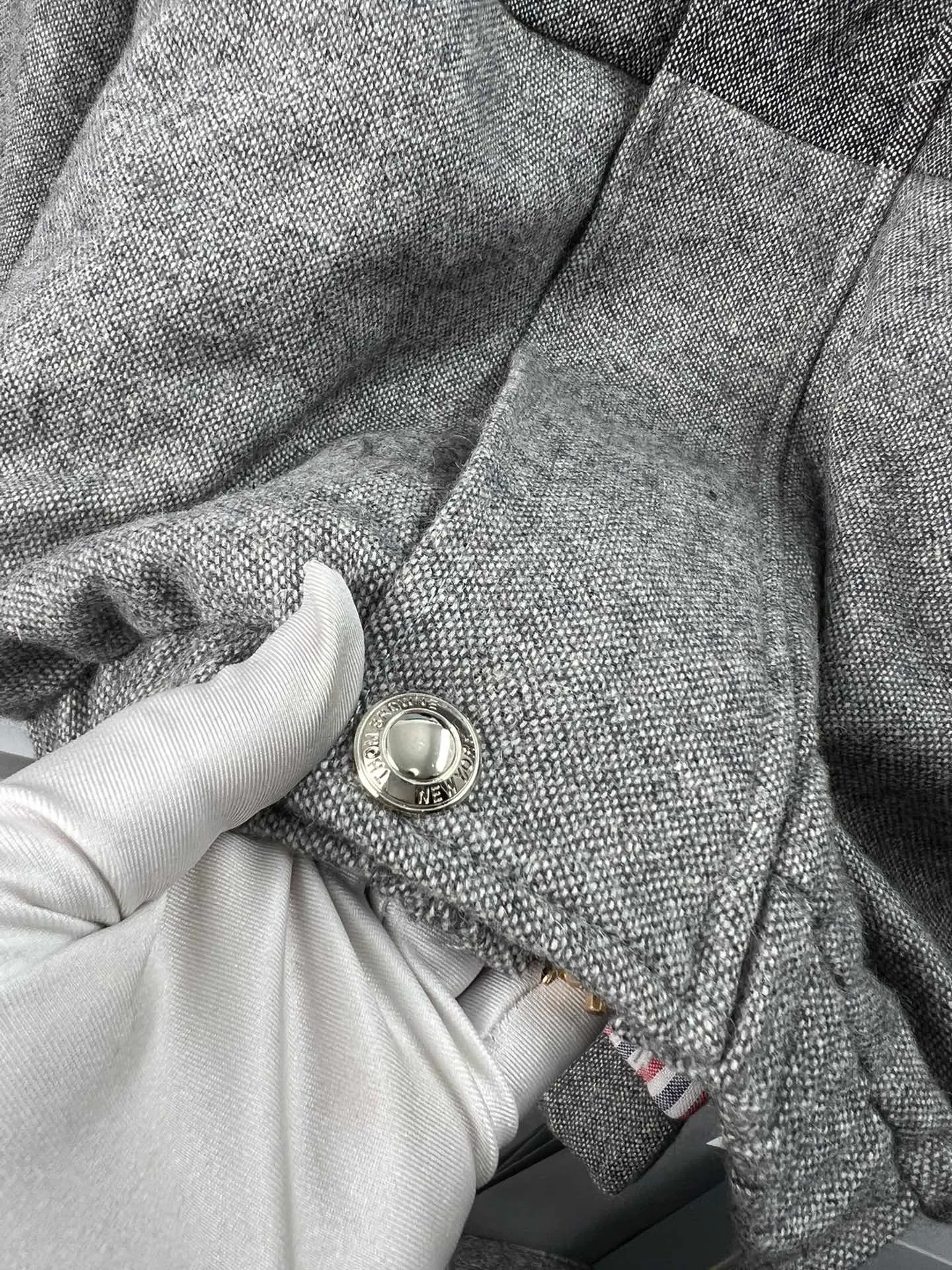 THOM BROWNE 2023New Arrival Gray ： Sizes：1234